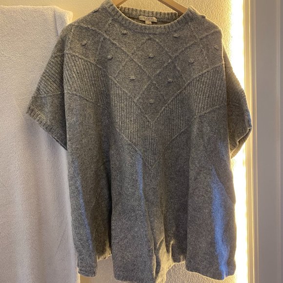 Brand New Ann Taylor Loft Grey Poncho Sweater - Medium/Large Size - Picture 1 of 3